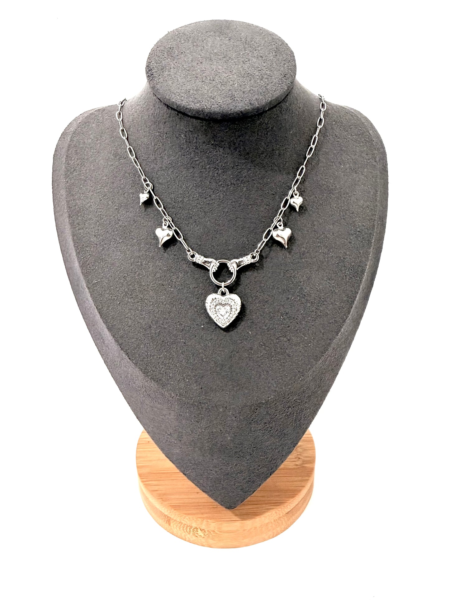 COLLANA MANO SUL CUORE